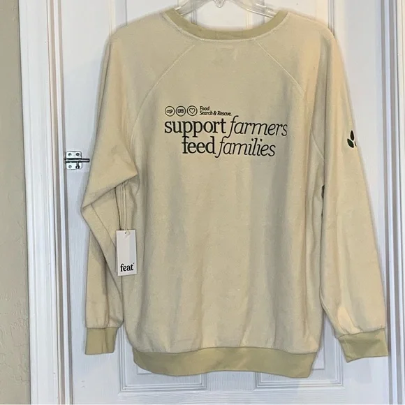 FEAT. Blanket blend soft Crewneck Sweatshirt in Oatmilk Size XXL - Picture 13 of 13